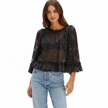 LACE FLARE SLEEVE TOP